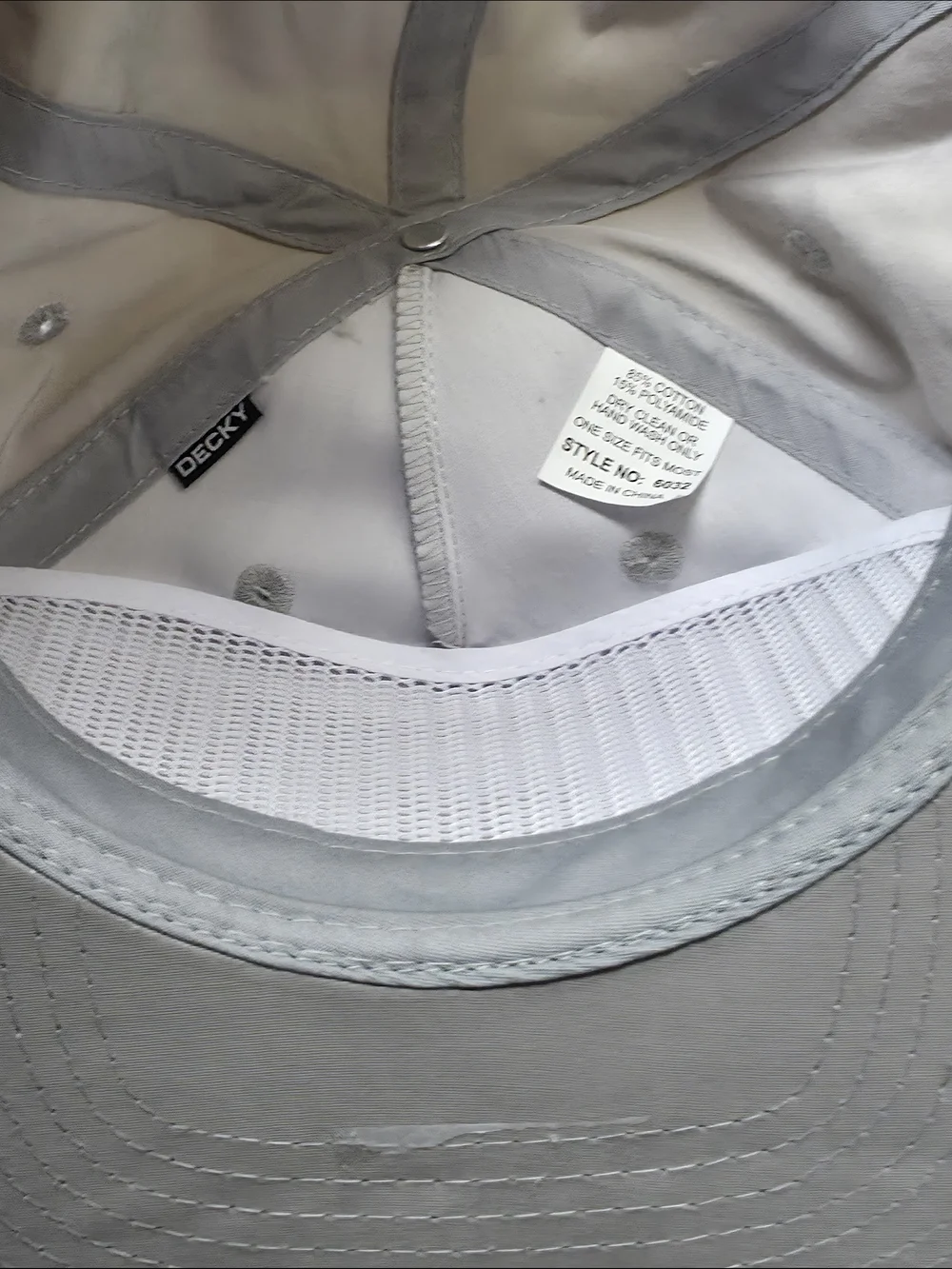 White Buffalo Patch Snapback Hat - Unbranded - Picture 5 of 5